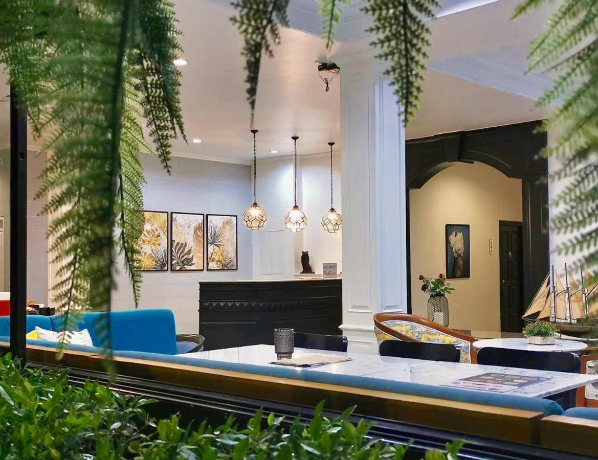 Chaleelay Hotel Petchaburi Esterno foto